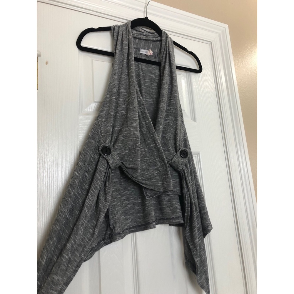 Sleeveless cardigan| Gray:)
